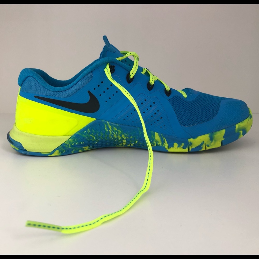 Nike Blue Neon Yellow Athletic Shoes - Picture 2 of 5